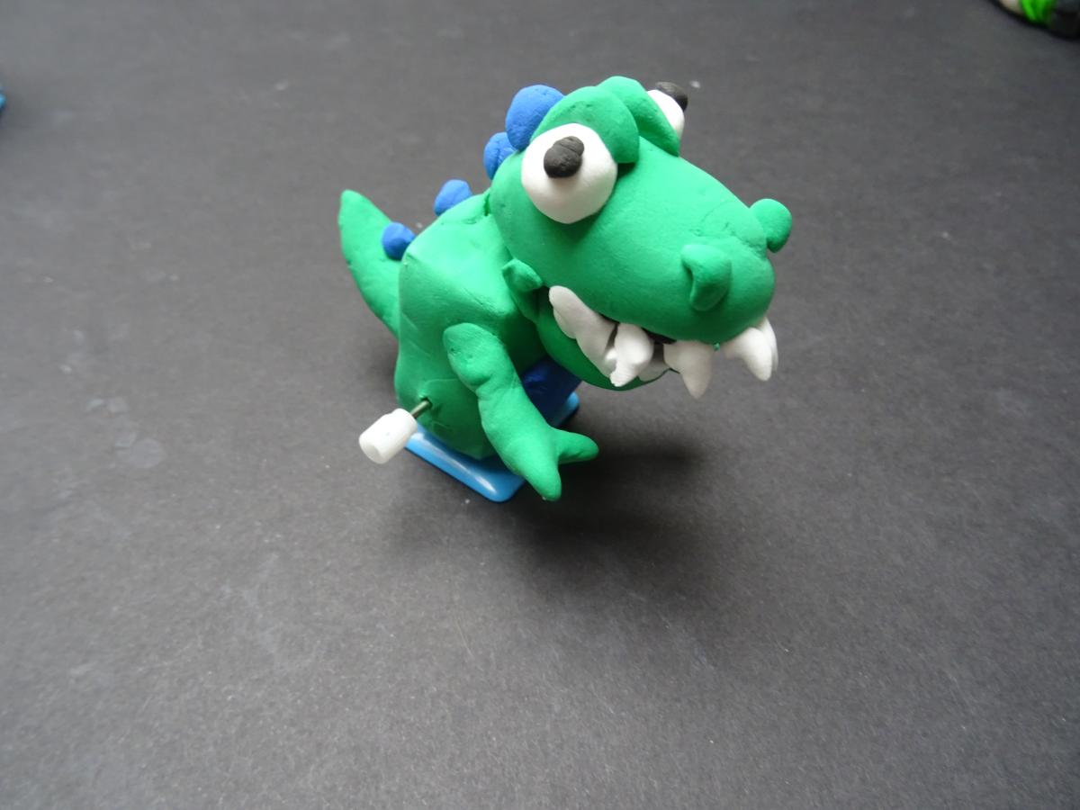 wind up clay dinosaur